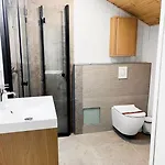 0058-romo-lakolk-183 *